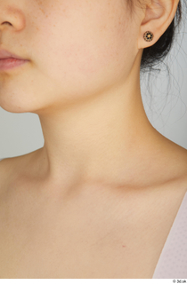 Aera neck nude 0002.jpg